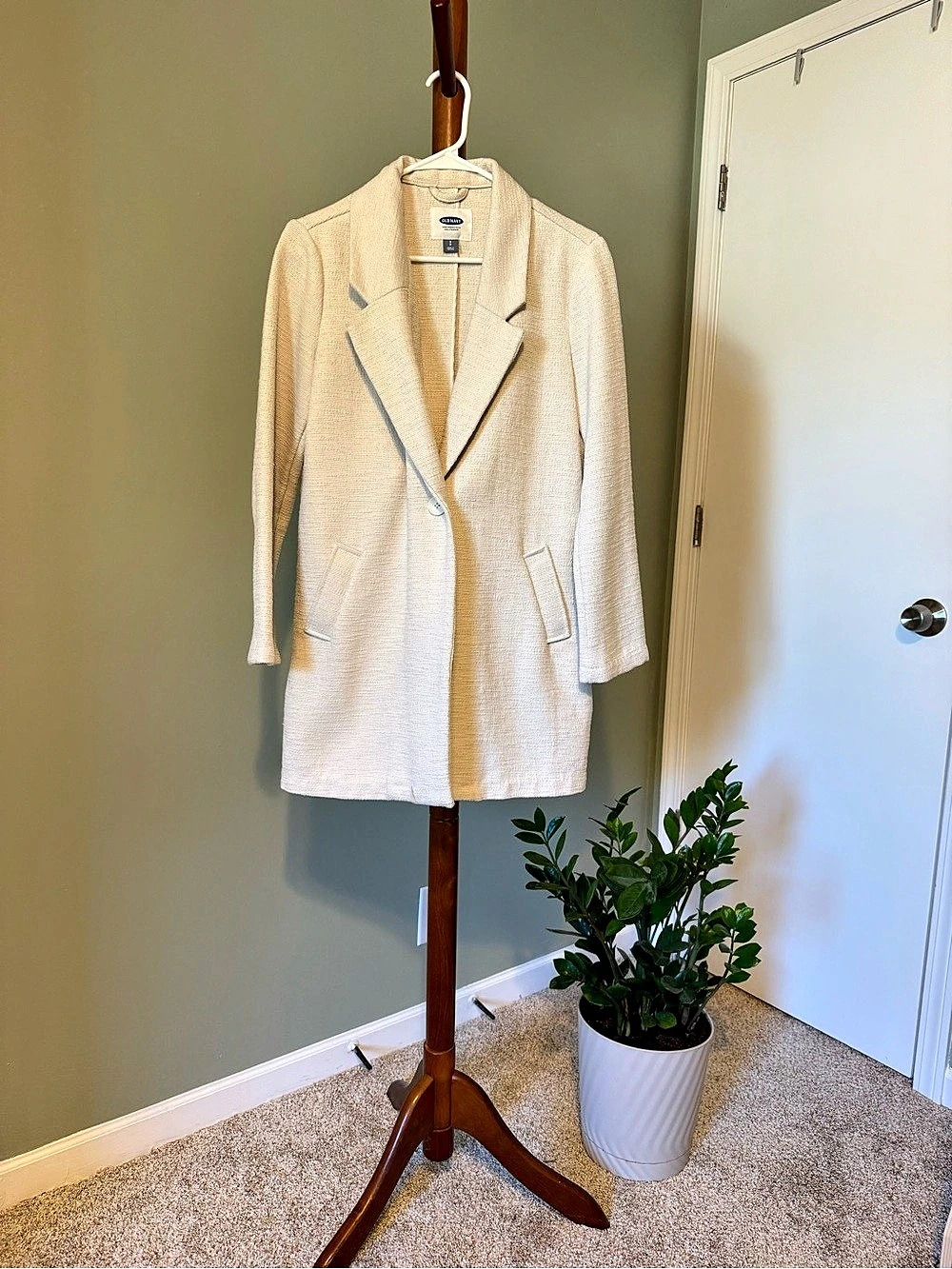 Old Navy Textured Blazer in Cream Size Small Like New